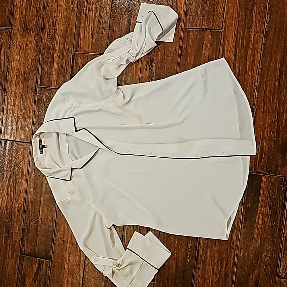 Express White Button Down w. Black piping
